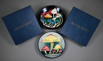 Two boxed Moorcroft 12 cm dishes, 'Pixie Parasols' 2015 and 'Claremont Revival' 2013 (2)