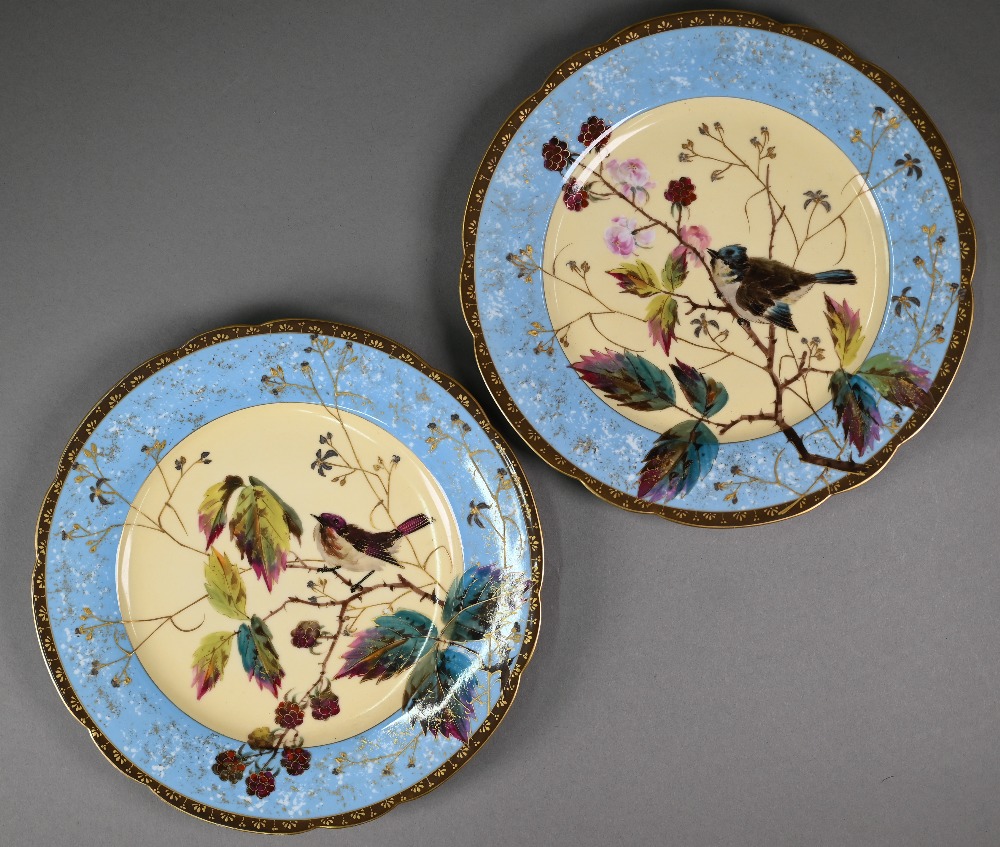 A set of six 19th century Continental china cabinet plates, painted and gilded with hedge sparrows - Image 4 of 7