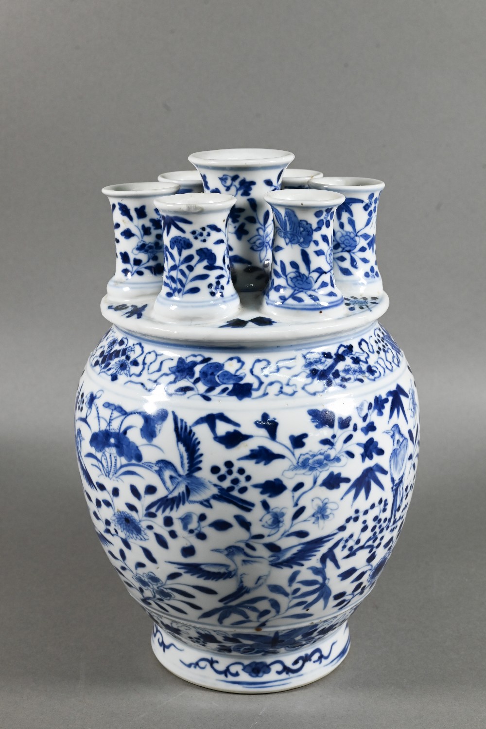 A 19th century Chinese blue and white tulip vase (tulipiere) with seven spouts, painted in tones - Image 2 of 8