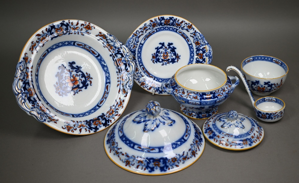 A late Victorian Minton pottery dinner service, printed and painted with blue and iron-red floral - Image 10 of 11