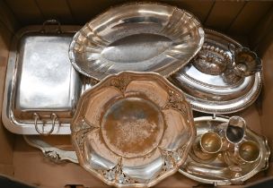 A small Edwardian silver cream jug and a silver ashtray, to/w various ep wares including entrée