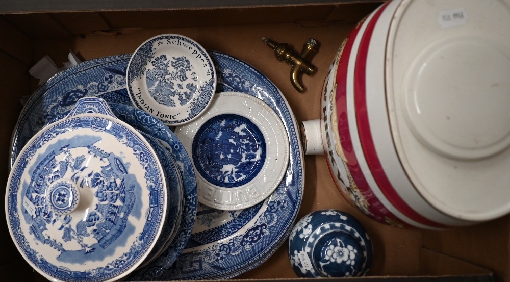 An antique pottery whisky barrel and ewer with brass top, to/w various blue and white wares (box)