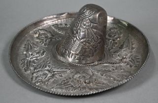 A Mexican novelty sombrero-shaped dish, stamped 925, 8.3oz