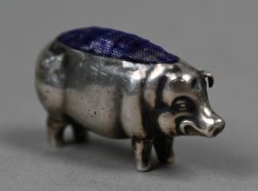 An Edwardian silver novelty Pig pin cushion, Henry Williamson (probably), Birmingham 1904, 4.5cm