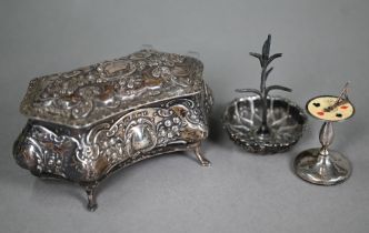An Edwardian silver trinket box, Birmingham 1905, to/w a ring-tree, Birmingham 1907 and a novelty