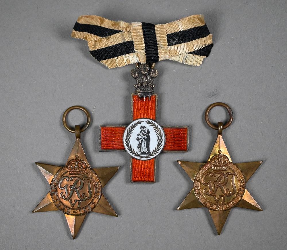A group of 5 WWII period medals - 1939-45 Star; Africa Star; 1939 War Medal; Defence Medal; - Image 3 of 8