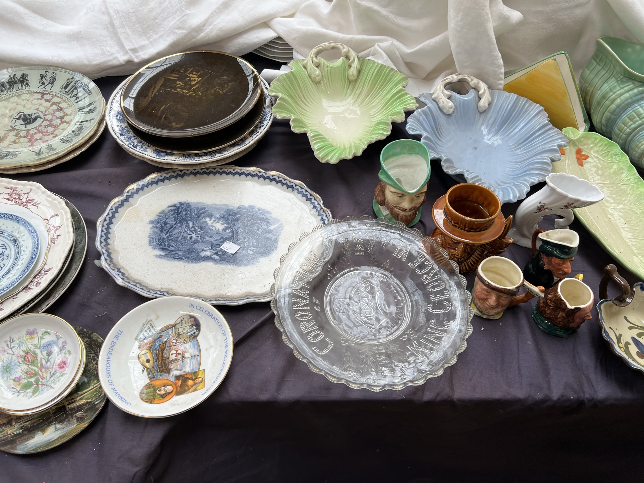 A large lot including a shell vase by Shorter together with a collection of bells, plates, - Image 3 of 5