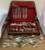 A cased electroplated Kings pattern part flatware service together with other electropolated