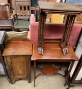 An Edwardian mahogany occasional table together an Edwardian mahogany pot cupboard and a nest of