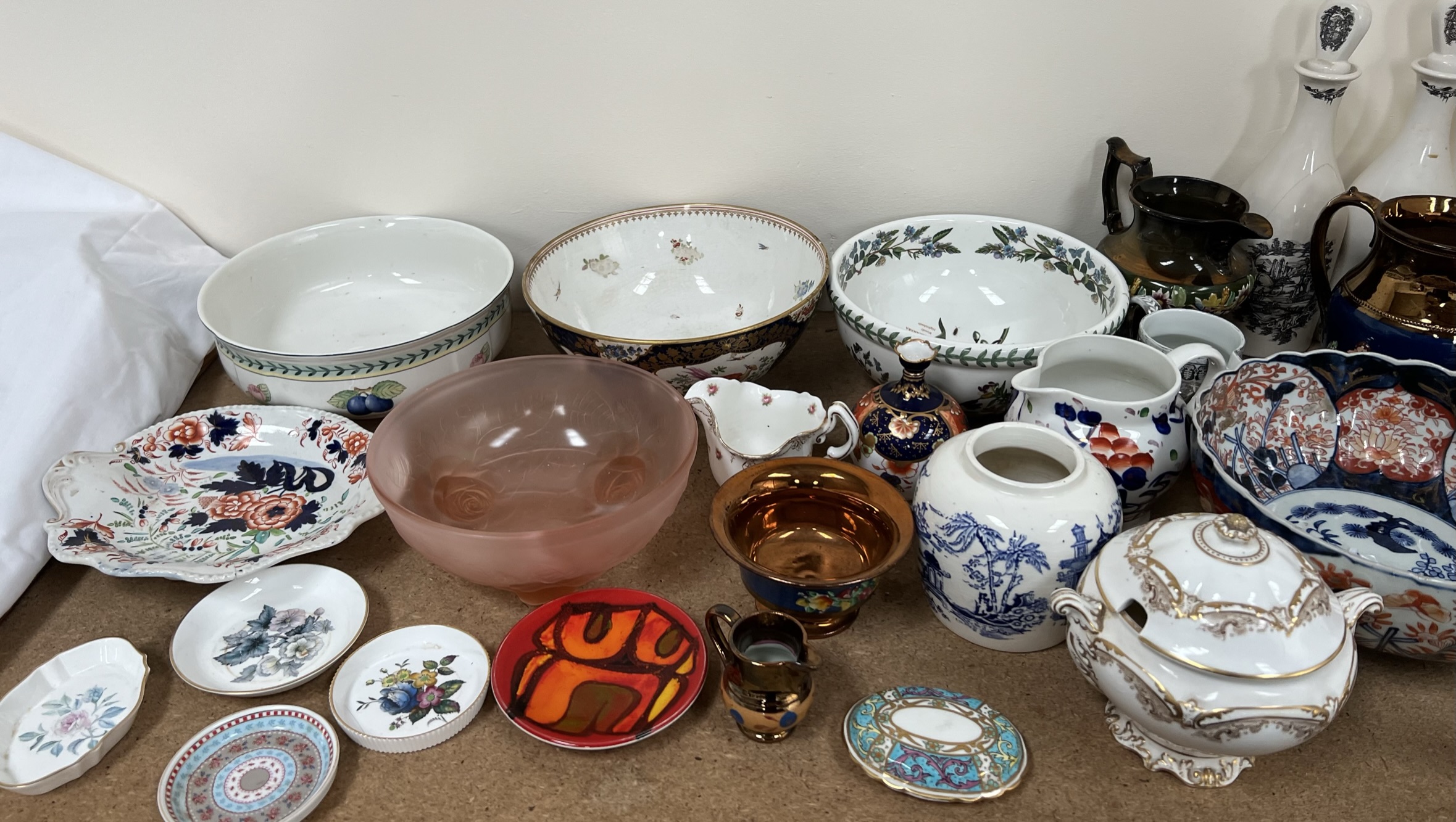 A Japanese Imari bowl together with pottery and glass bowls, copper lustre jugs, Poole pottery dish, - Image 2 of 3