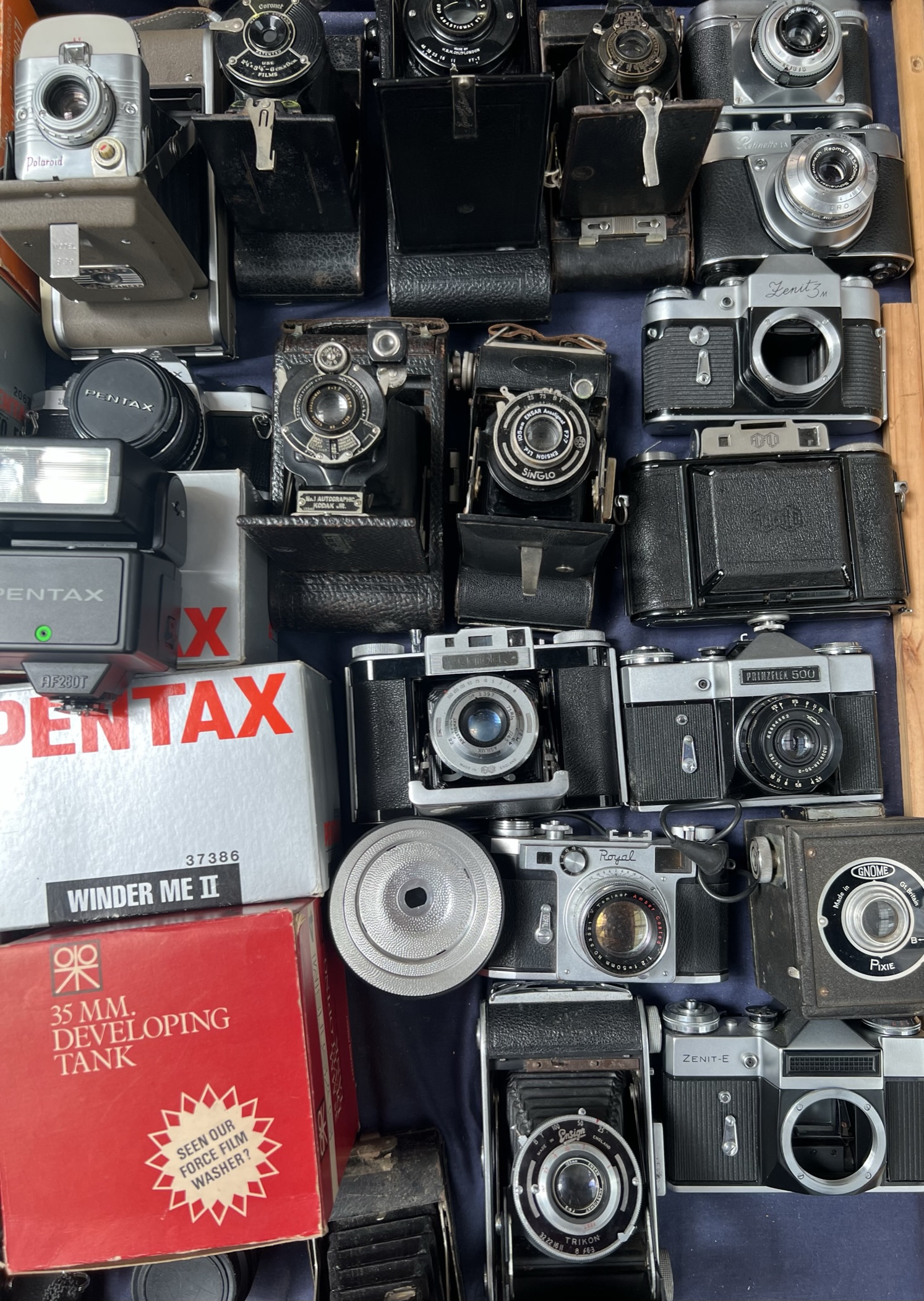 A large quantity of cameras including a Retinette IA, Ideal 35mm, No 2 Folding Brownie, a Zenit 3m, - Image 2 of 4