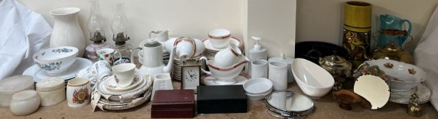 A Royal Worcester Beaufort pattern part tea and dinner set together with other part tea and dinner