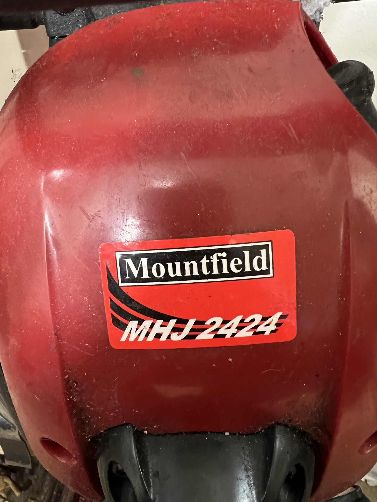A Mountfield MHJ 2424 petrol hedge trimmer together with another hedge cutter and a coronation - Image 2 of 2