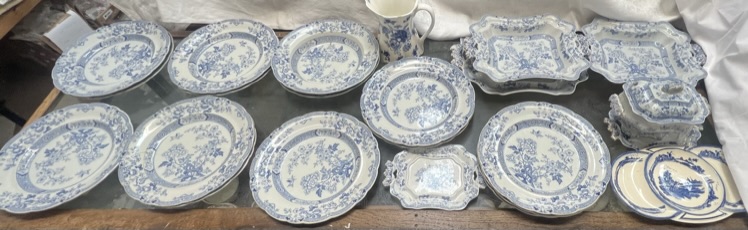 A 19th century Real Stone China Peruvian pattern part dinner set together with other decorative - Image 3 of 3