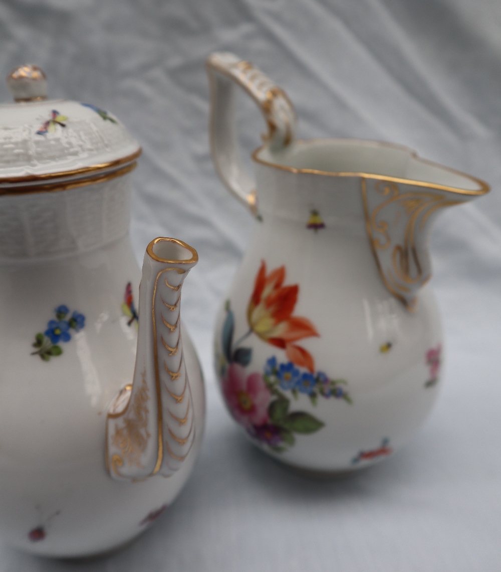 An Herend porcelain part tea service comprising a hot water pot, five tea cups, - Image 8 of 19