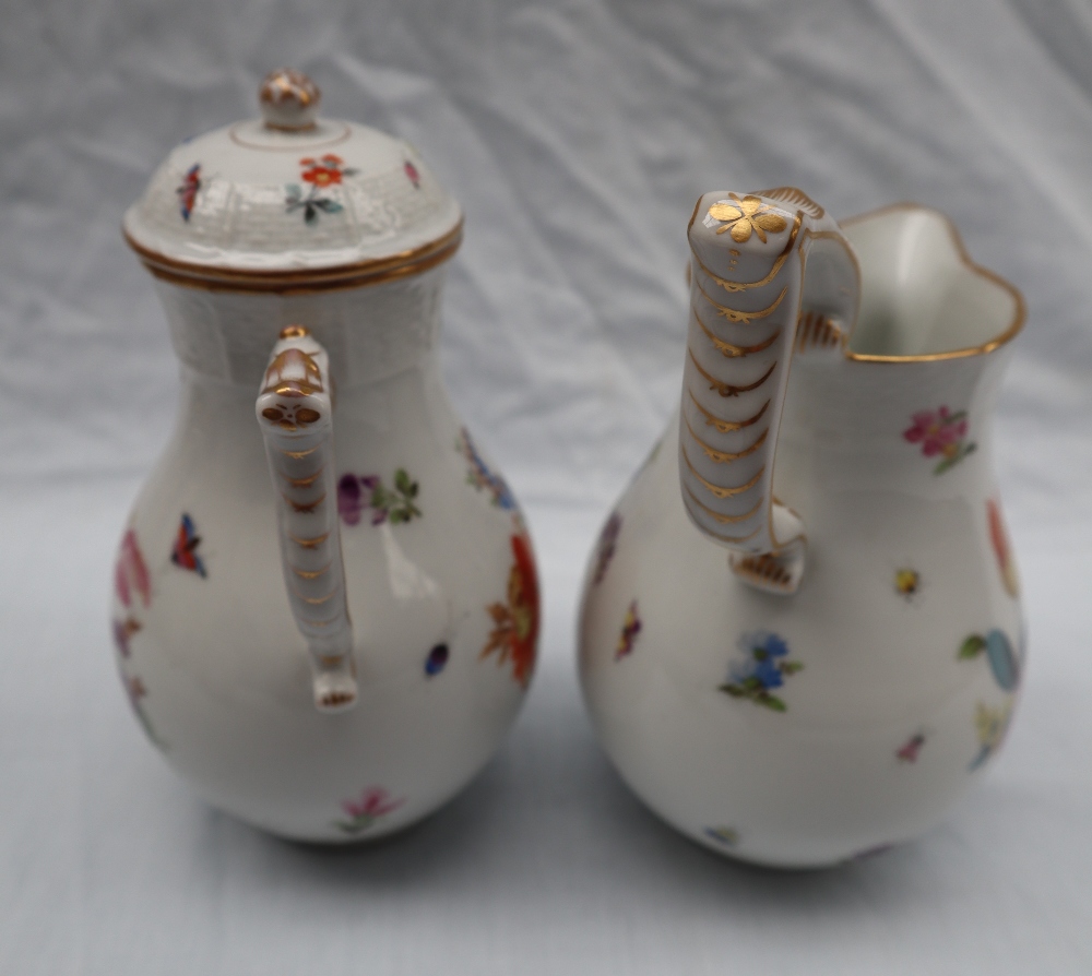 An Herend porcelain part tea service comprising a hot water pot, five tea cups, - Image 17 of 19