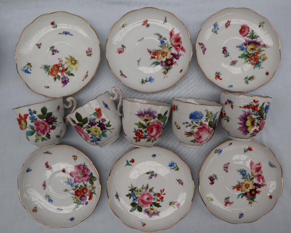 An Herend porcelain part tea service comprising a hot water pot, five tea cups, - Image 12 of 19