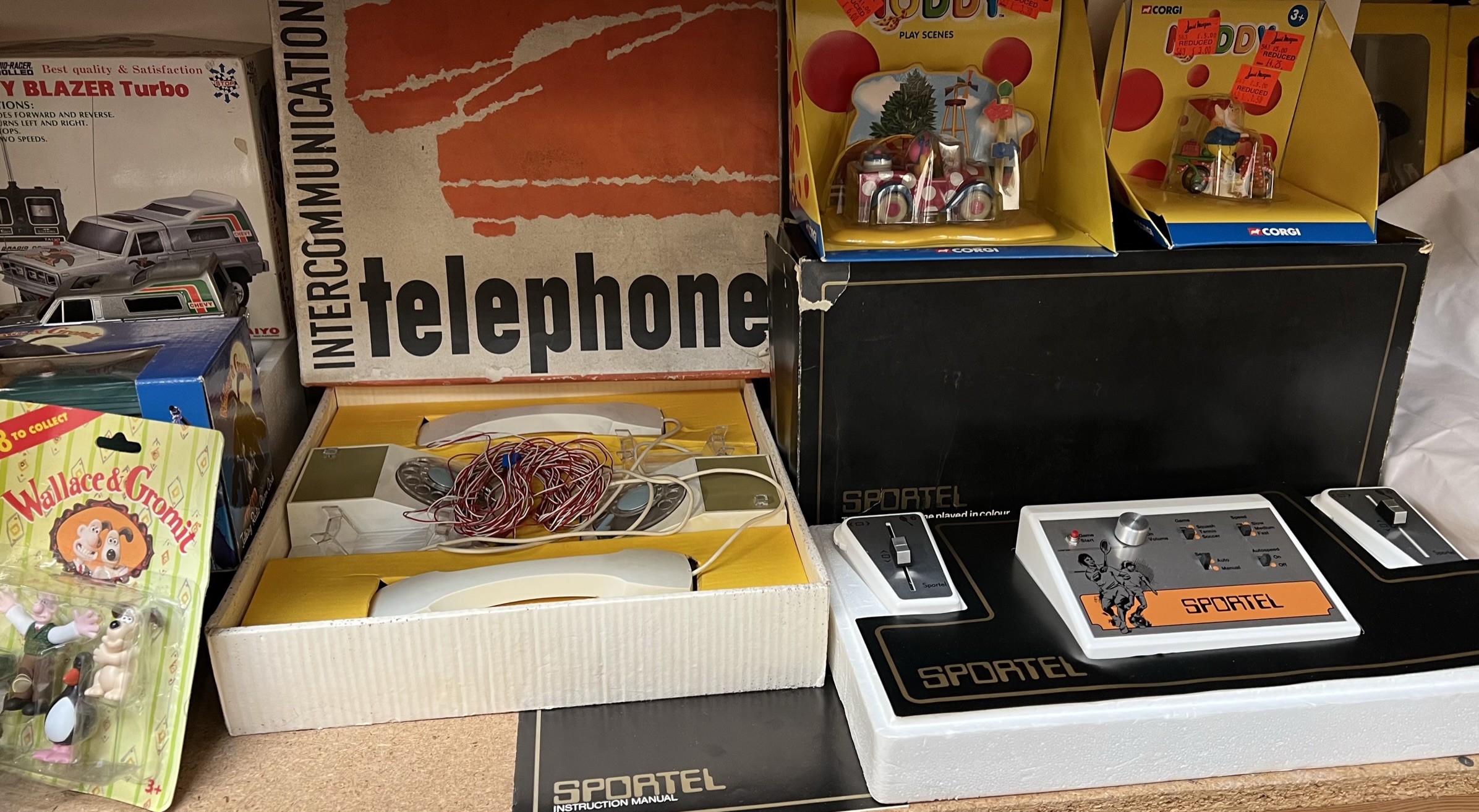 A boxed Sportel video TV game player together with an intercommunication telephone set, - Image 2 of 8