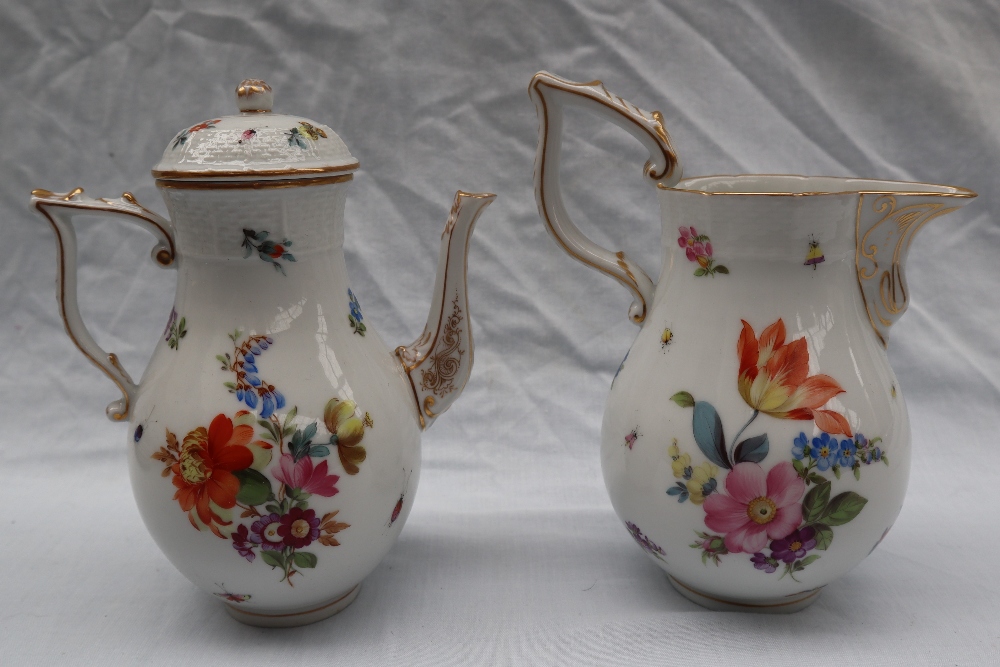 An Herend porcelain part tea service comprising a hot water pot, five tea cups, - Image 5 of 19