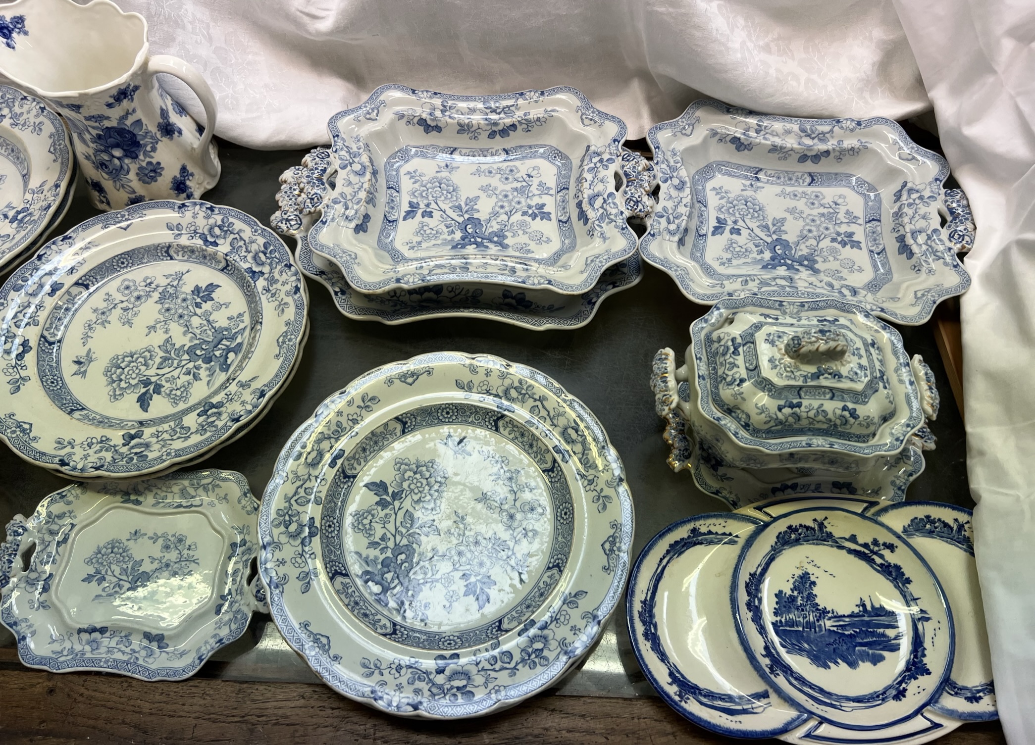 A 19th century Real Stone China Peruvian pattern part dinner set together with other decorative