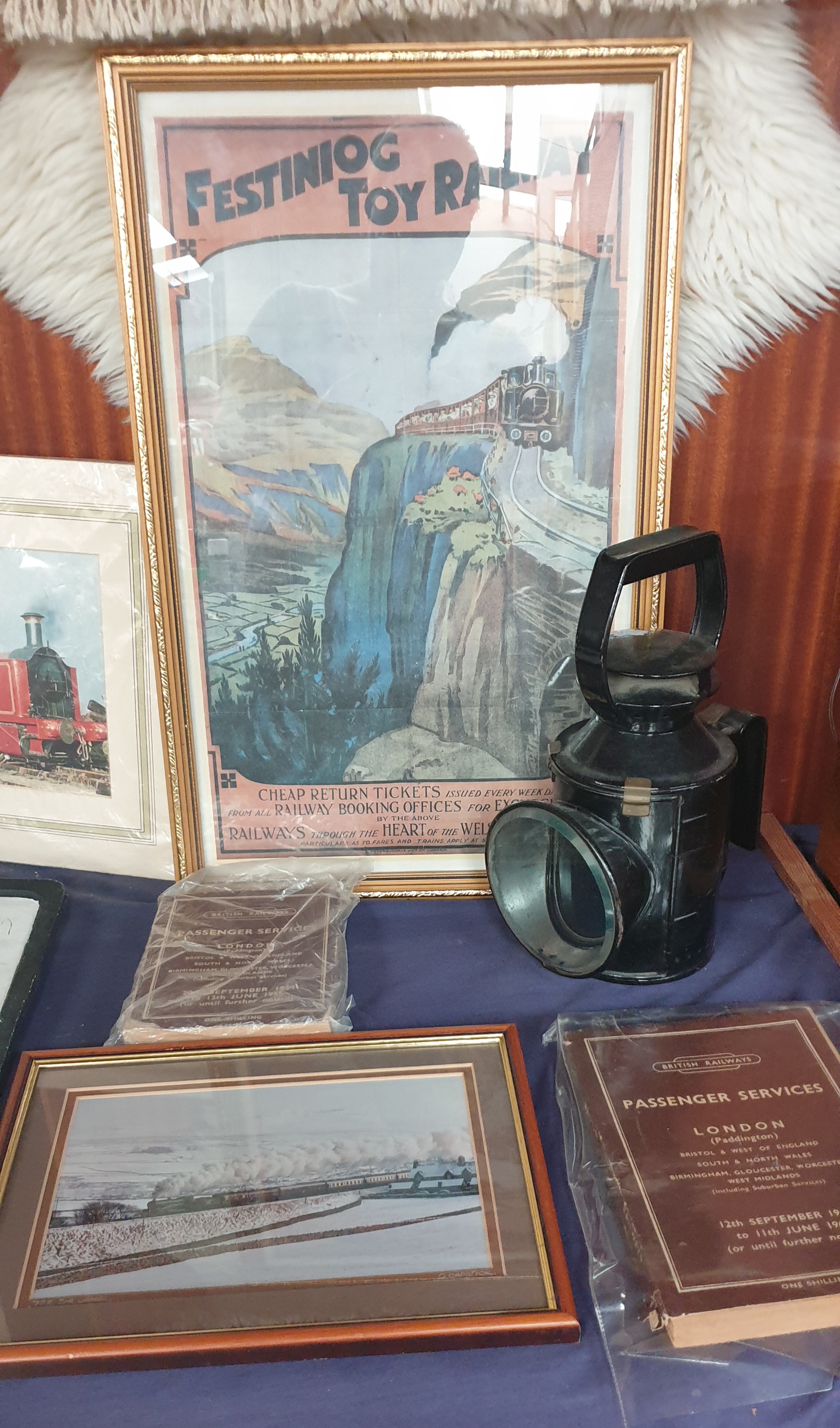 A BR railway lamp together with an aluminium sign depicting a train and "Crossing No Gates" British - Image 3 of 3