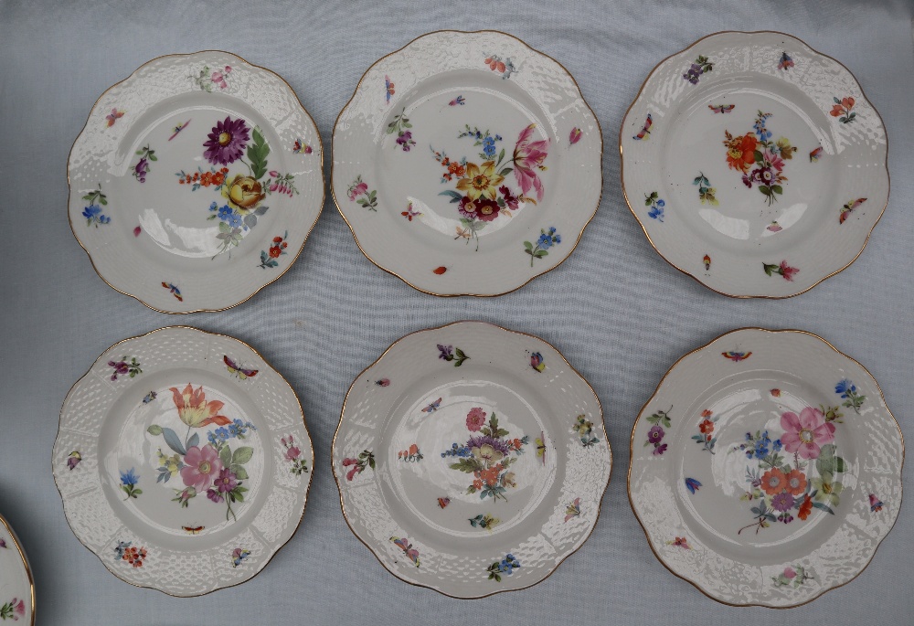 An Herend porcelain part tea service comprising a hot water pot, five tea cups, - Image 19 of 19