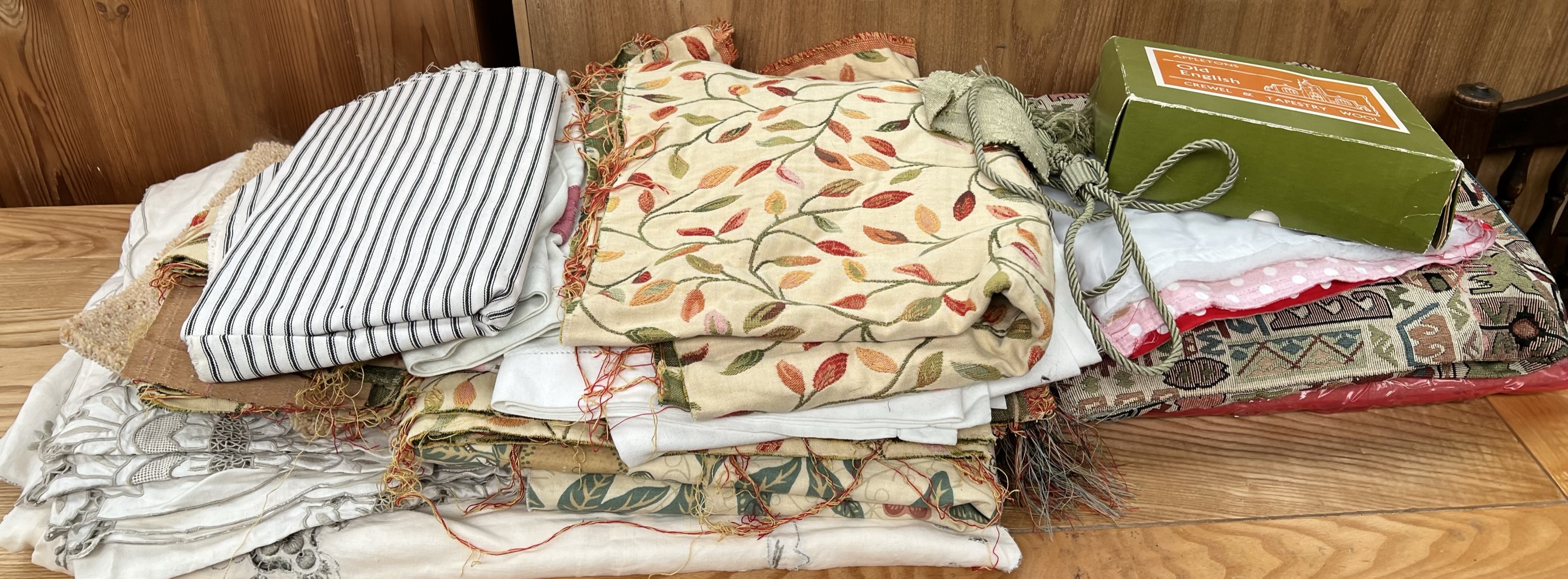 Assorted linen and fabrics etc