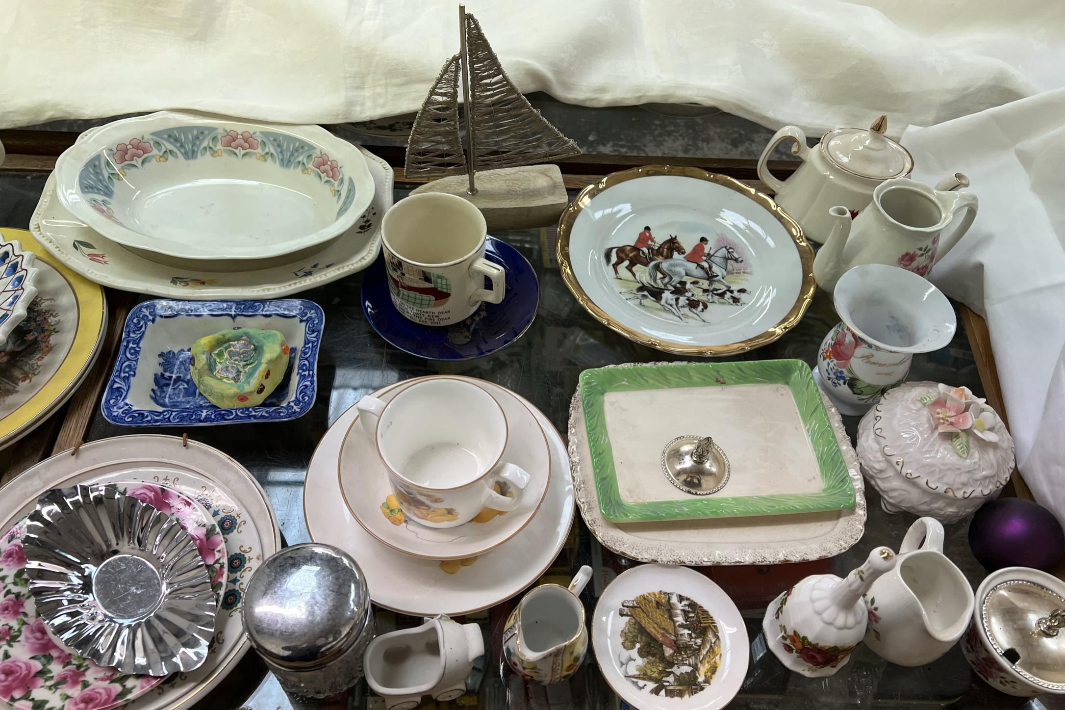 A large lot including various plates, tea pots, toby jugs, glass vase, - Image 2 of 5
