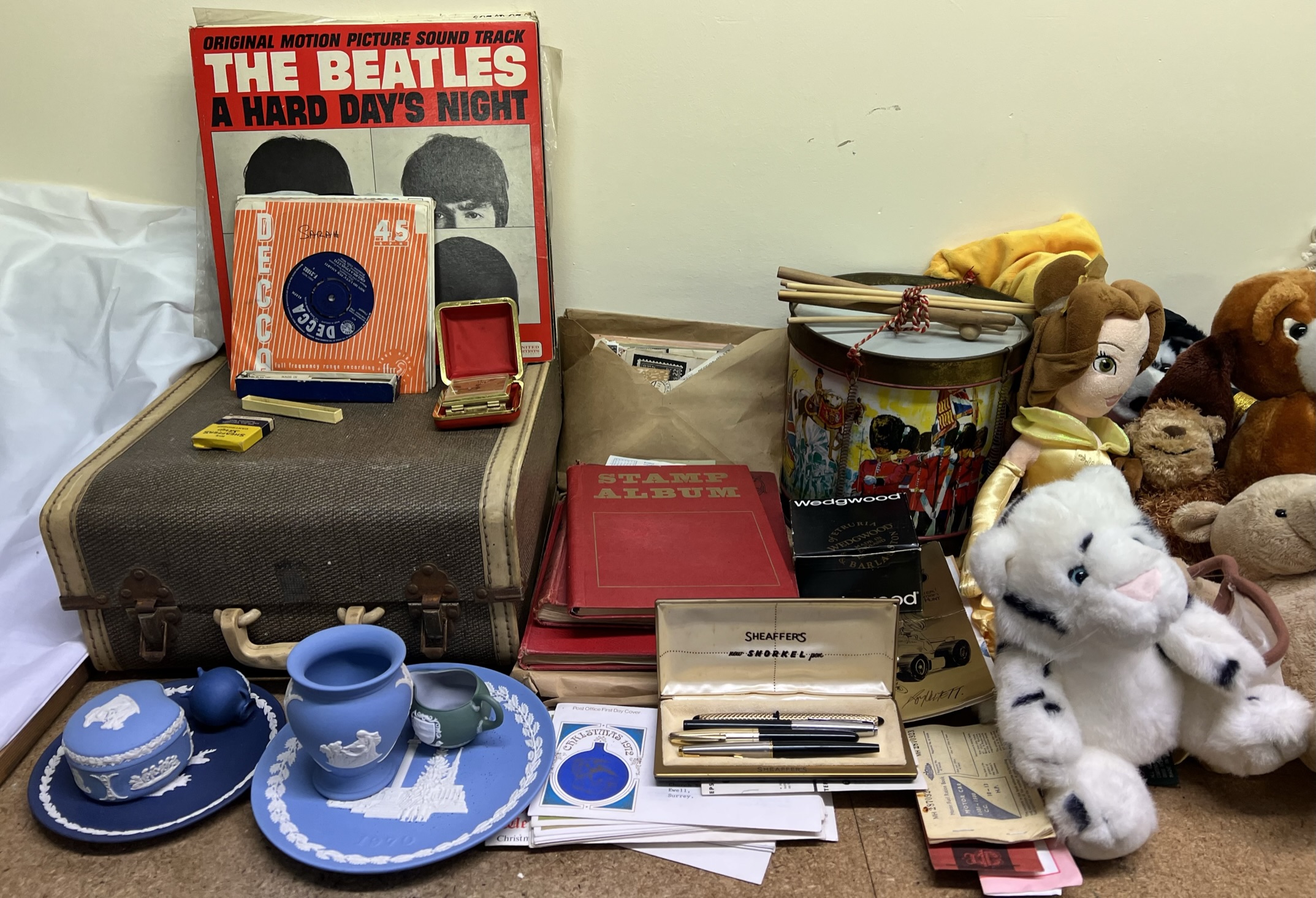 A Shaeffer snorkel pen together with other pens, records, stamps, teddy bears, drum, games, - Image 2 of 3