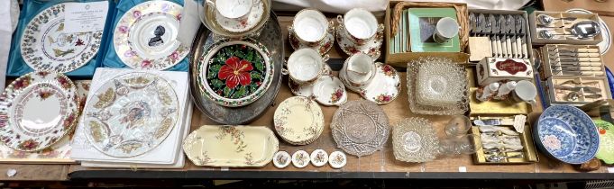 A Royal Albert Old Country Roses pattern part tea set together with collectors plates,