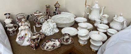 A collection of Mason's Mandalay pottery including clock, jug,