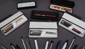 An Ohto Proud fountain pen together with a Sailor Yu-Bi Makie ballpoint pen,