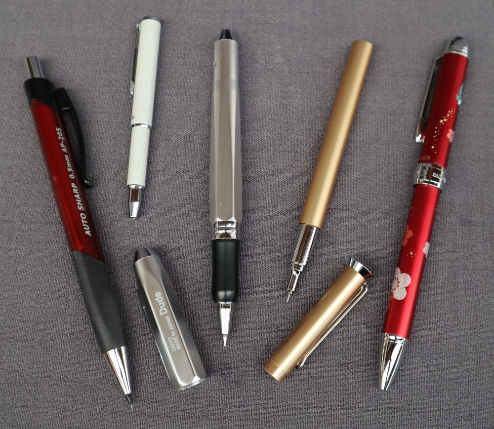 An Ohto Proud fountain pen together with a Sailor Yu-Bi Makie ballpoint pen, - Image 5 of 5