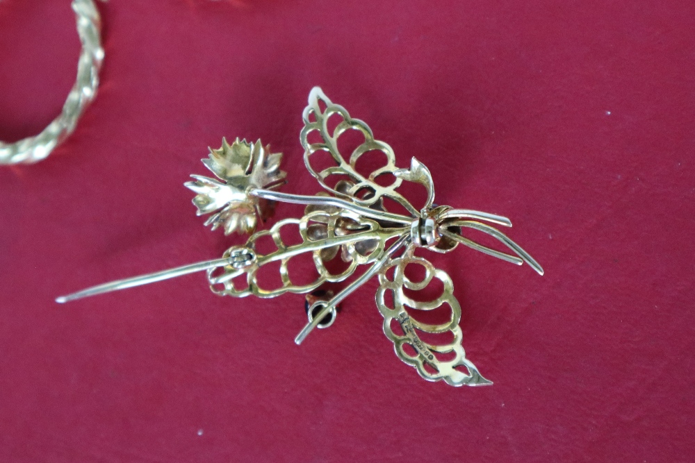 A 9ct yellow gold brooch of floral form set with garnets together with a pair of 9ct gold hoop - Image 4 of 4