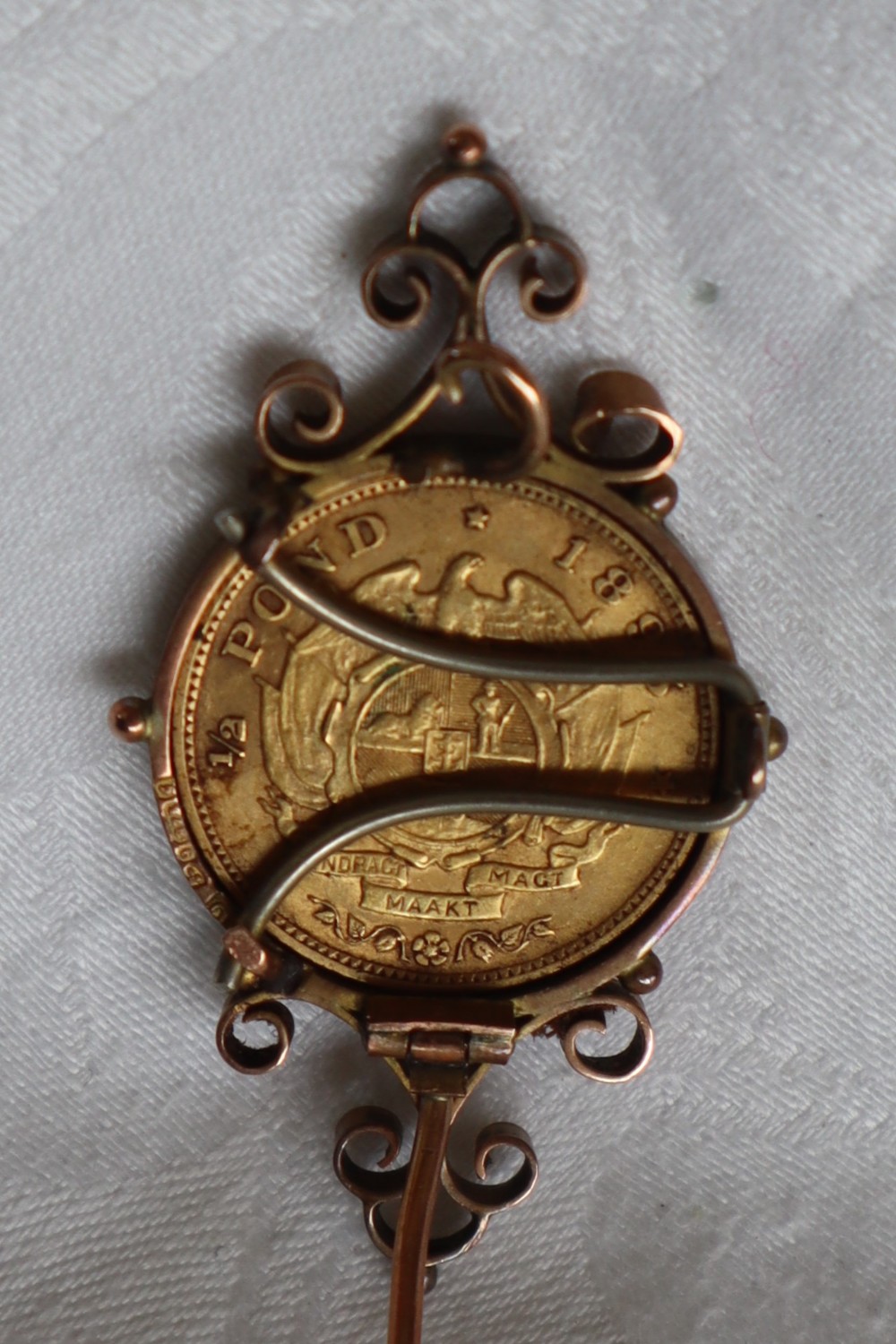 A South African gold 1/2 Pond, dated 1895 in a 9ct gold slip brooch mount, - Image 3 of 3