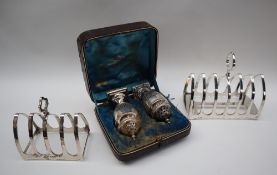 A George V silver six section toast rack, Sheffield,