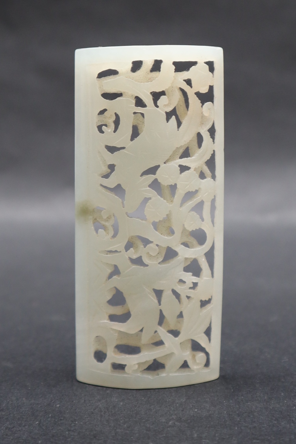 A Chinese "jade" hardstone panel with pierced decoration depicting deer and leaves, 7. - Image 3 of 7