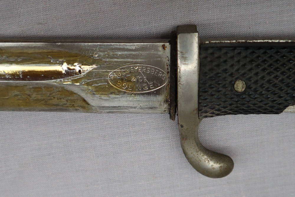 A French 1864 sabre bayonet and scabbard together with a Japanese Arisaka 1897 pattern bayonet and - Image 5 of 12