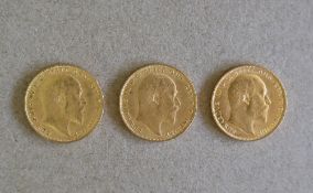 Three Edward VII gold sovereigns, dated 1909,