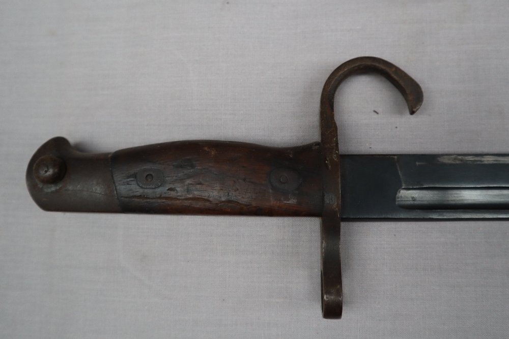 A French 1864 sabre bayonet and scabbard together with a Japanese Arisaka 1897 pattern bayonet and - Image 8 of 12