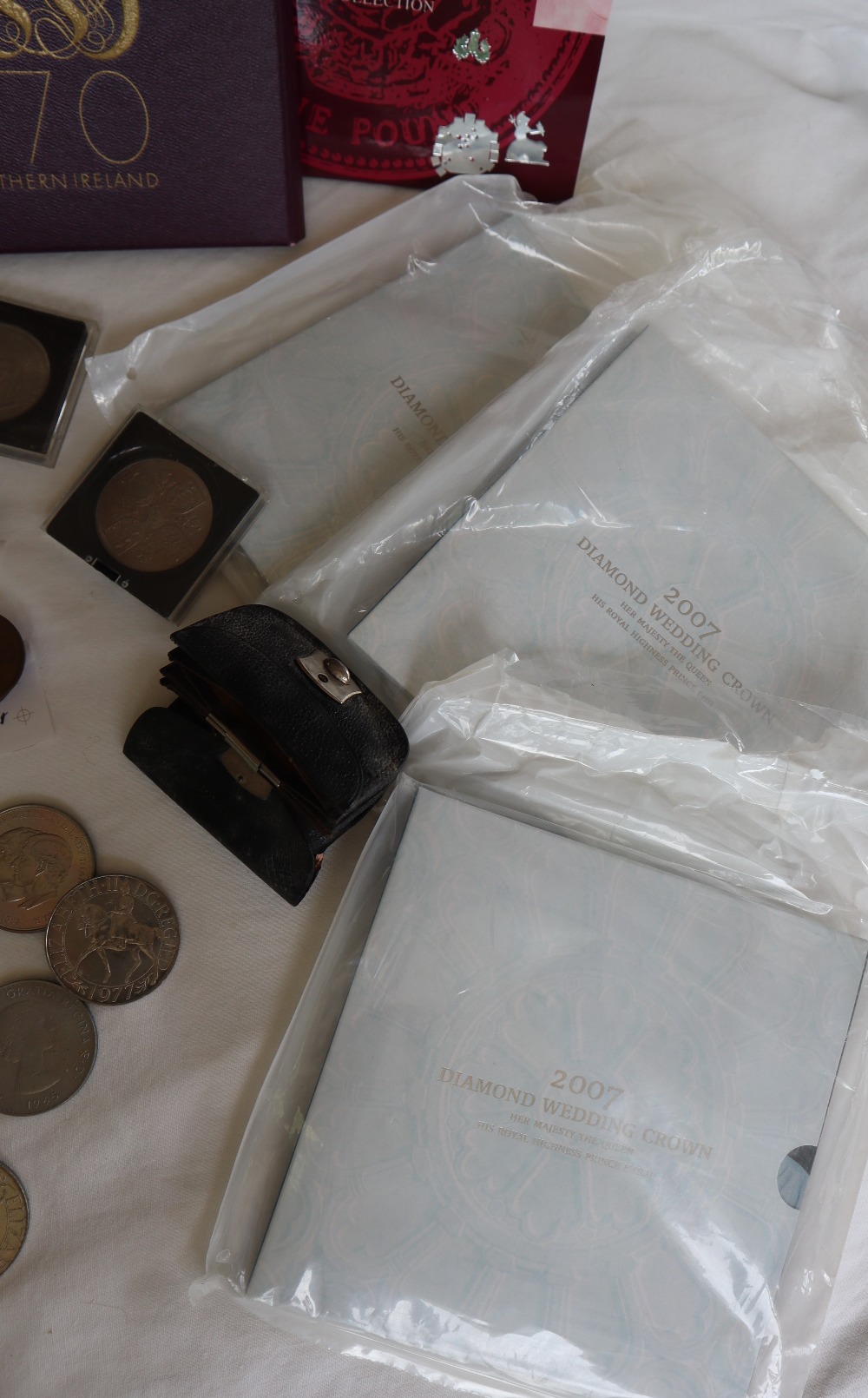 A collection of coins including Churchill crowns, Diana Princess of Wales memorial coin, - Image 4 of 8