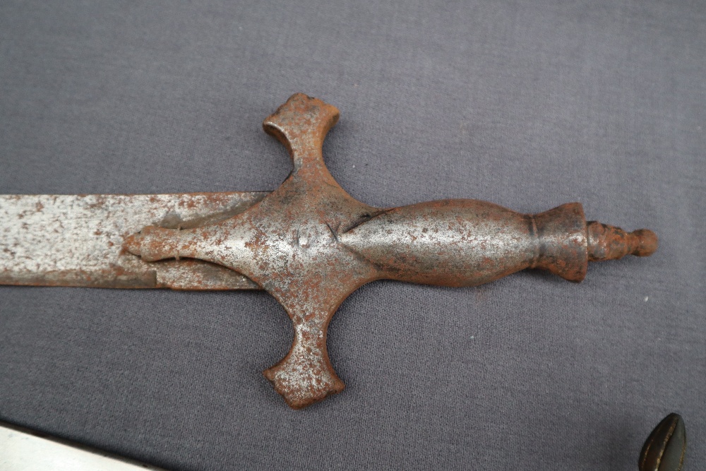 ***Unfortunately this lot has been withdrawn from sale*** A 19th Persian Shamshir (Sword) with a - Image 6 of 8