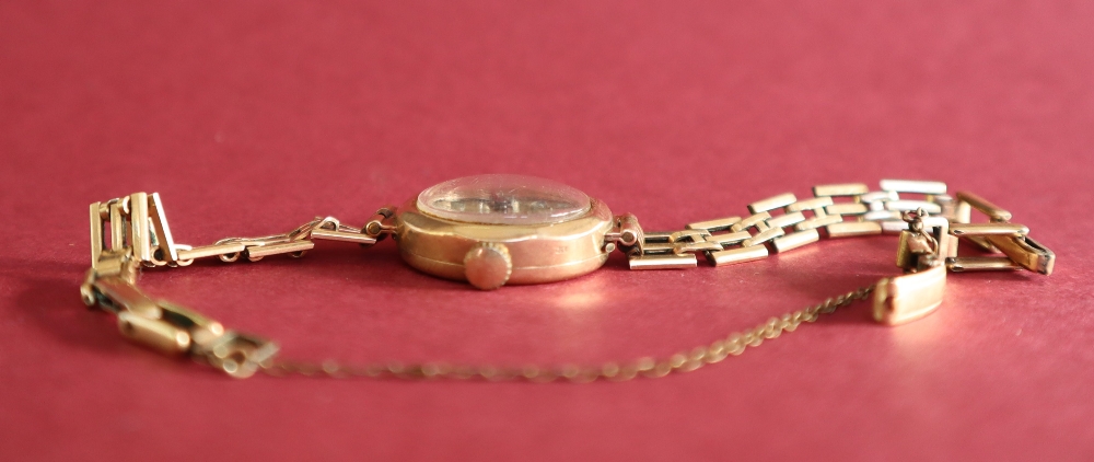 A lady's 9ct yellow gold lady's Pilot wristwatch, with a circular dial, - Image 4 of 4