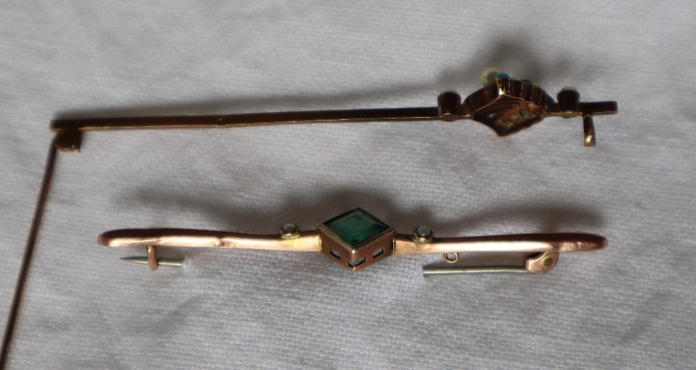 A yellow metal stock pin, of fan shape set with seed pearls and turquoise beads, the pin marked 14k, - Image 4 of 4