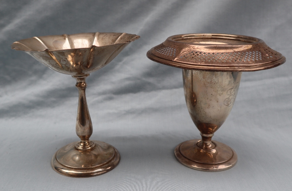 American Silver - A pair of J E Caldwell & Co Londonderry patent pedestal dishes with a lobed top, - Image 5 of 7