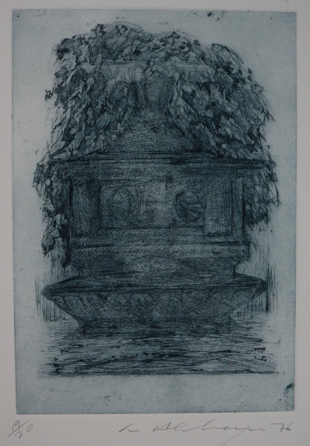 Ivor Abrahams (1935-2015) Pezenas Fountain 1 Etching and Aquatint Signed and dated '76 to the - Image 5 of 8