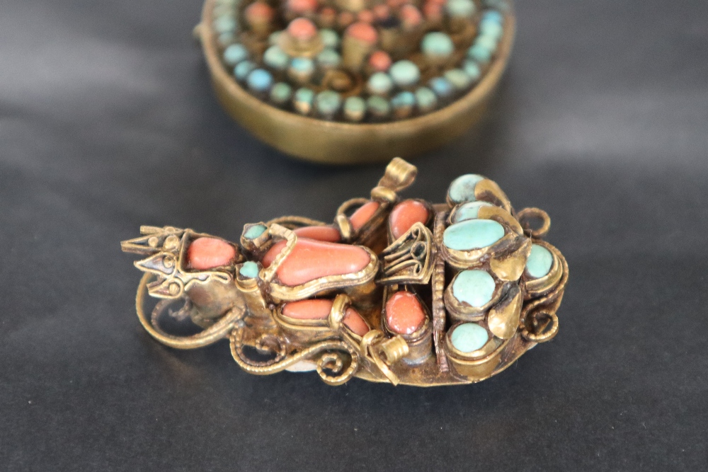 A coral and turquoise brooch of oval form to a gilt metal wirework setting, - Image 3 of 6