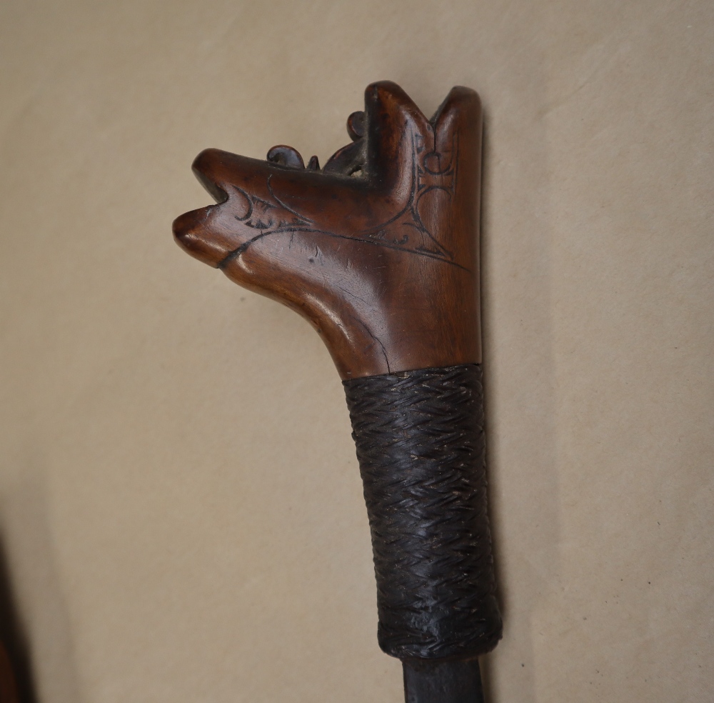 An Indonesian type machete, - Image 2 of 10