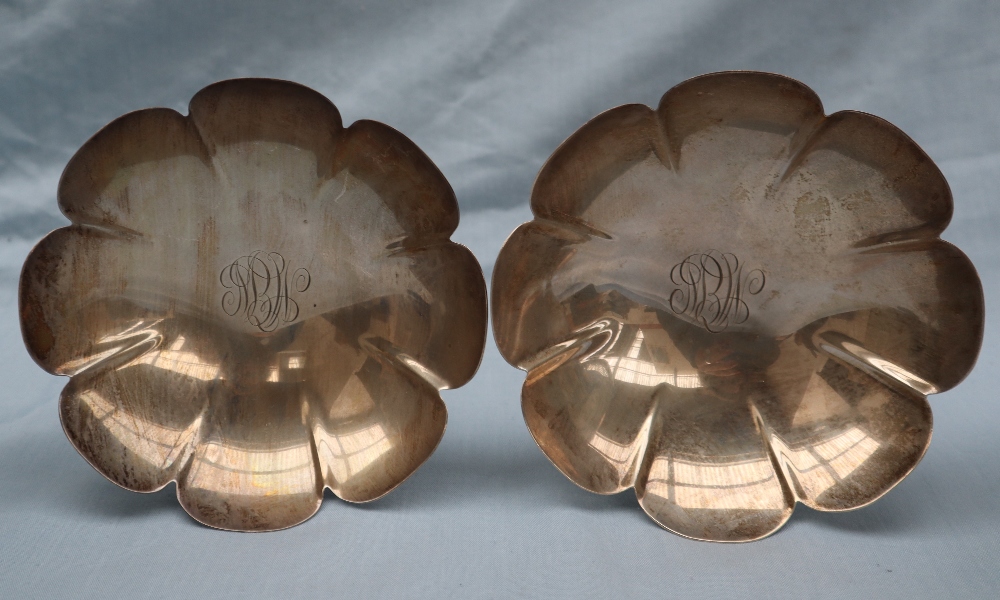 American Silver - A pair of J E Caldwell & Co Londonderry patent pedestal dishes with a lobed top, - Image 3 of 7