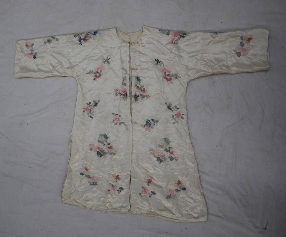 A Japanese silk kimono, the cream ground embroidered with roses and chrysanthemums, - Image 4 of 4